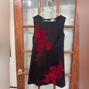 New York & Company Dress Red Black Floral Sleeveless Fitted Stretch Mesh Size 10